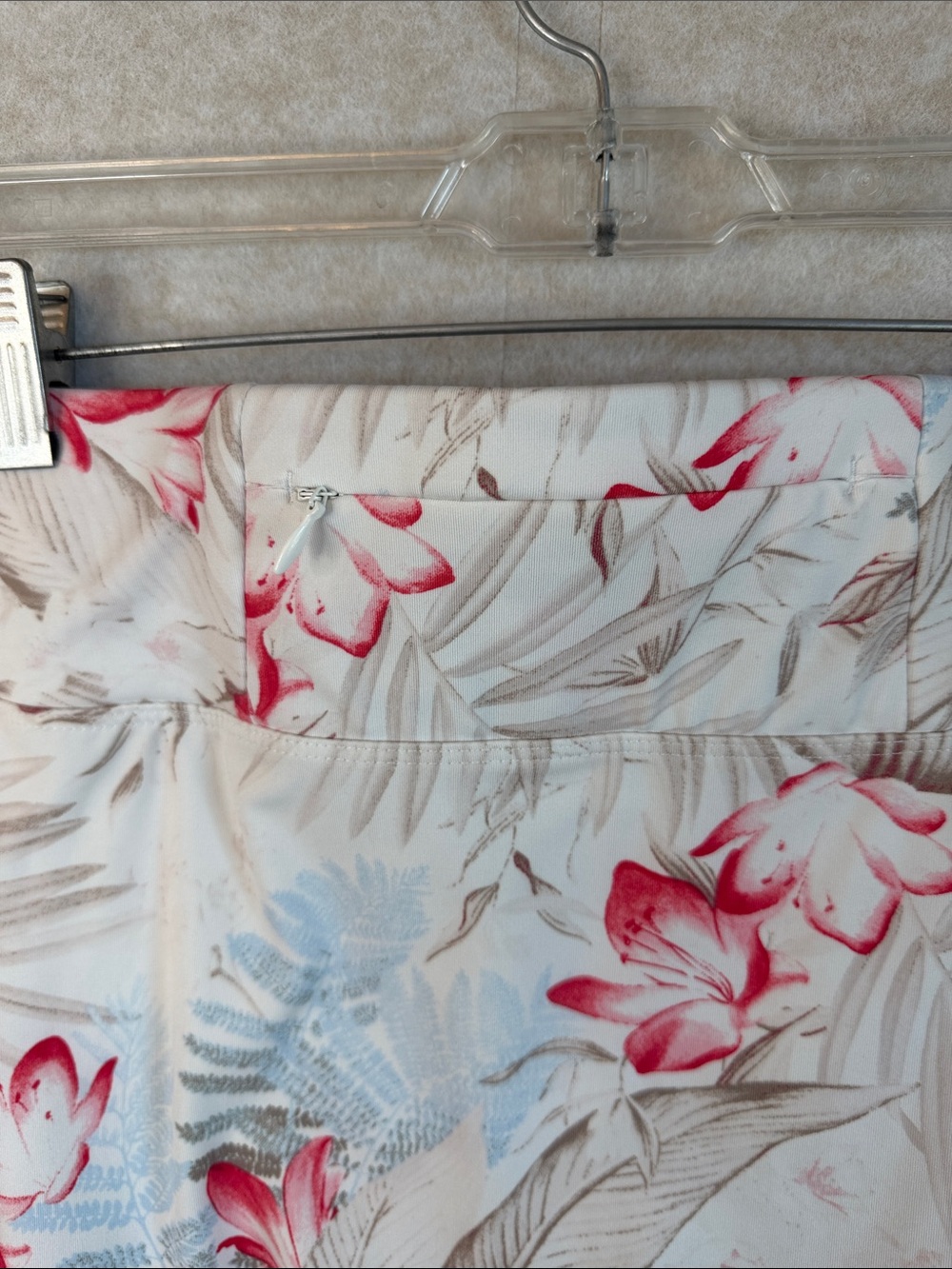 Tommy Bahama large Cream Skort Coral Floral multi active skirt shorts Hawaiian - Picture 5 of 8
